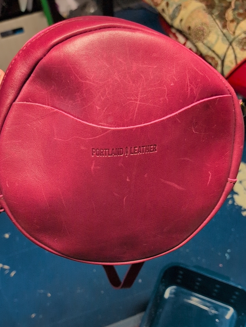 Round Crossbody Bag in Burgundy - Portland leather Goods - Picture 5 of 6